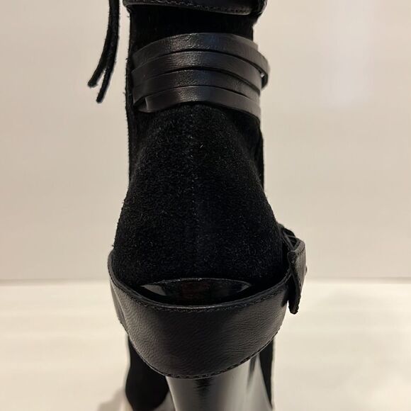 Alice + Olivia Owen Pointy Toe Wedge Heel Suede Black Booties Size 36 NWOT - Picture 12 of 16